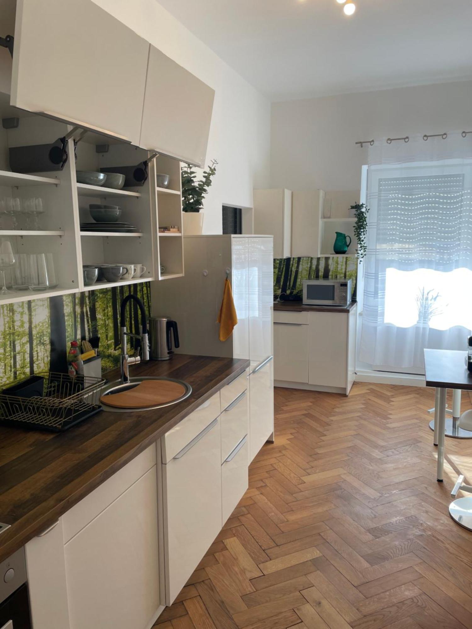 Grosse Wohnung In Westend Munique Exterior foto