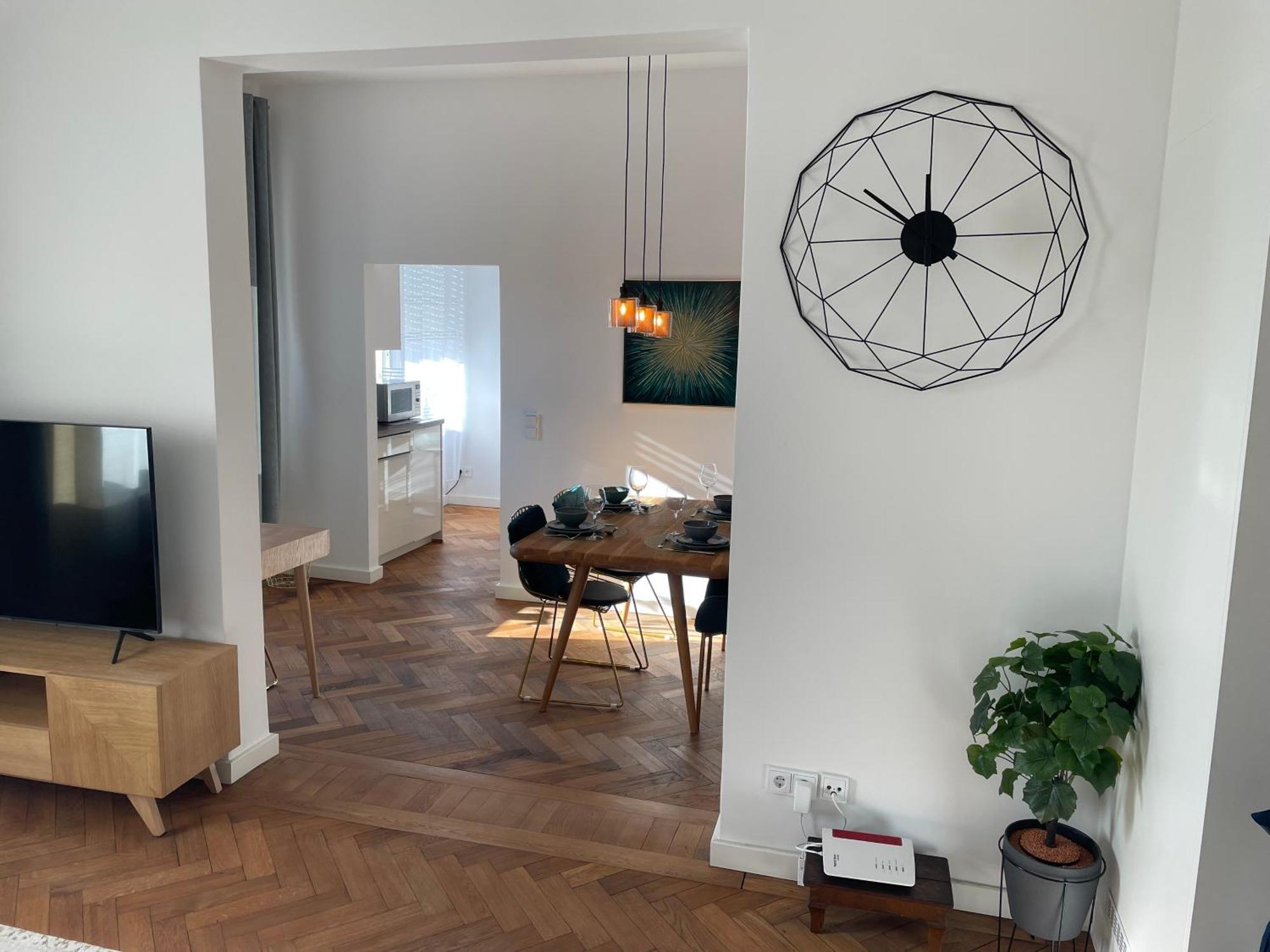 Grosse Wohnung In Westend Munique Exterior foto